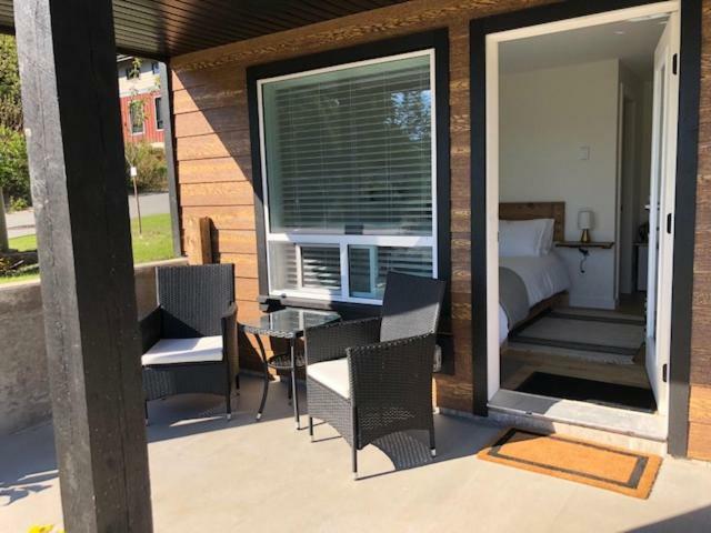 Sounds Of The Sea Hotel Ucluelet Exterior photo